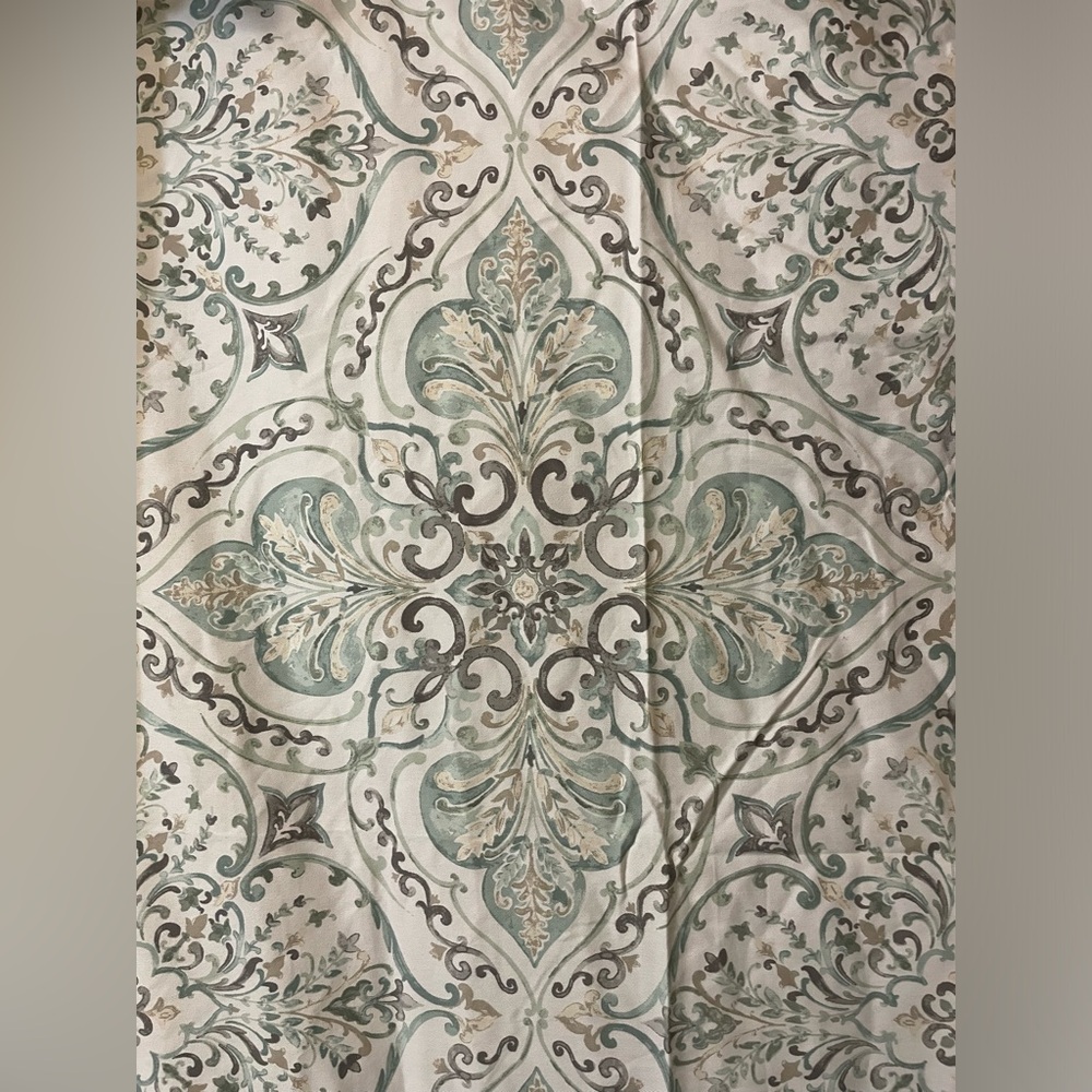 Shabby Chic Green, Gray Floral Medallion Fabric 72x72 Shower curtain - Picture 2 of 4